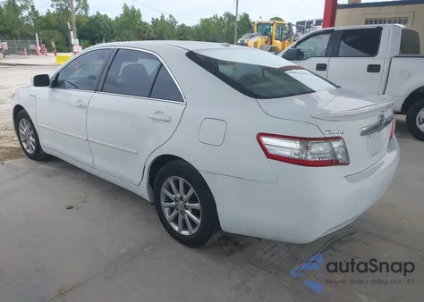 2010 Toyota Camry Hybrid z USA, uszkodzony, nr VIN 4T1BB3EK2AU112108